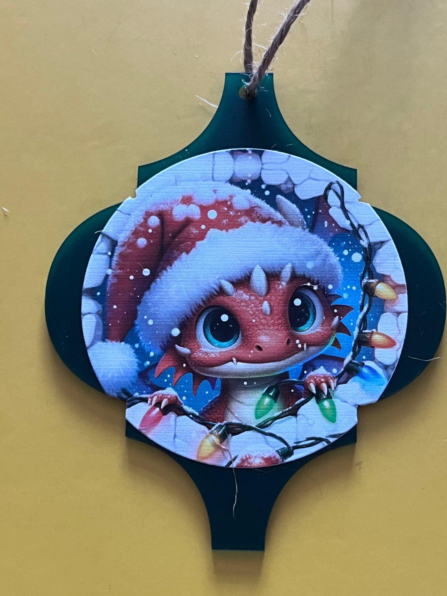 Arabesque Peek-A-Boo Christmas Decorations