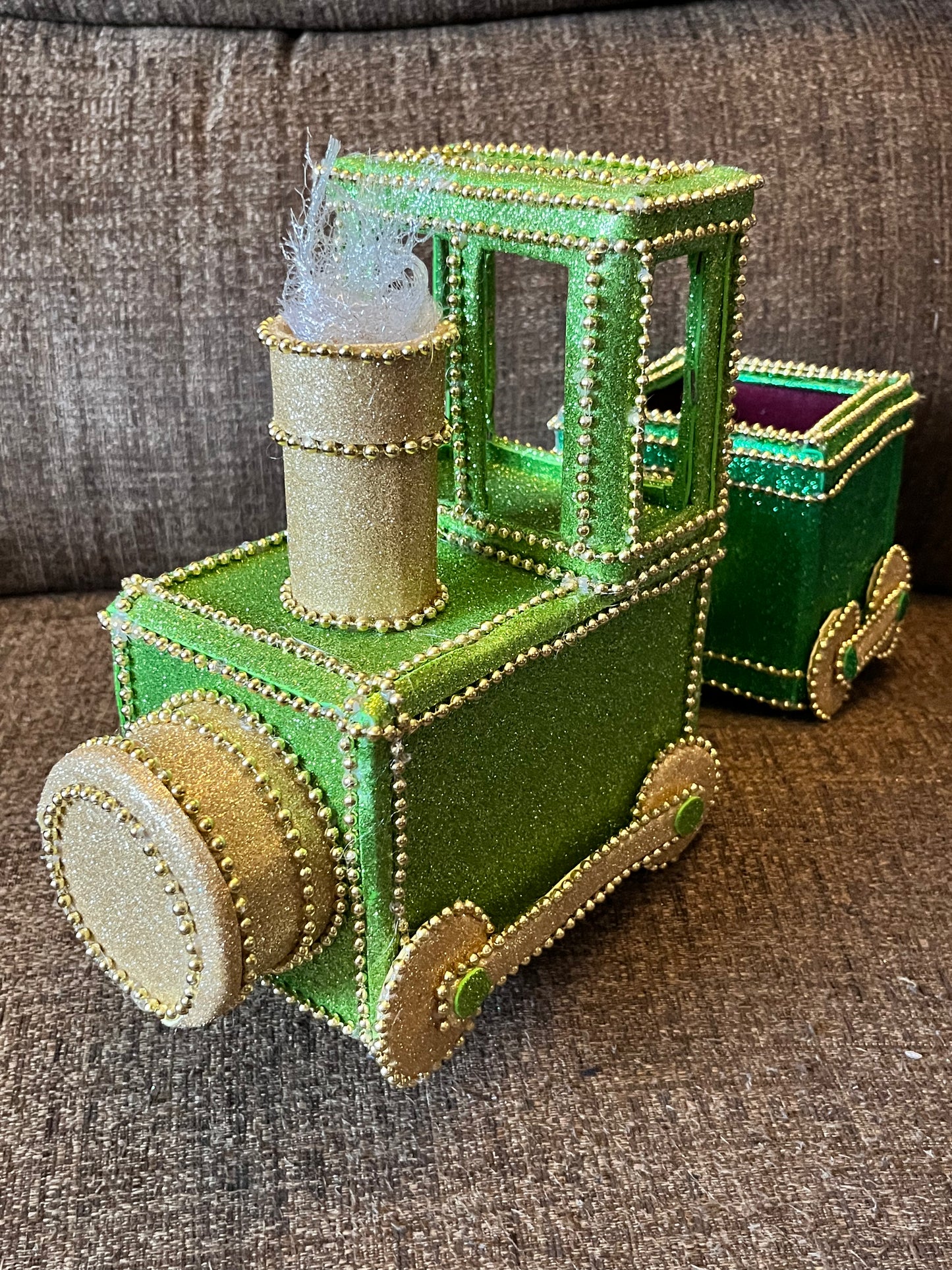 Beaded Train & Truck Treat/Foliage Holder