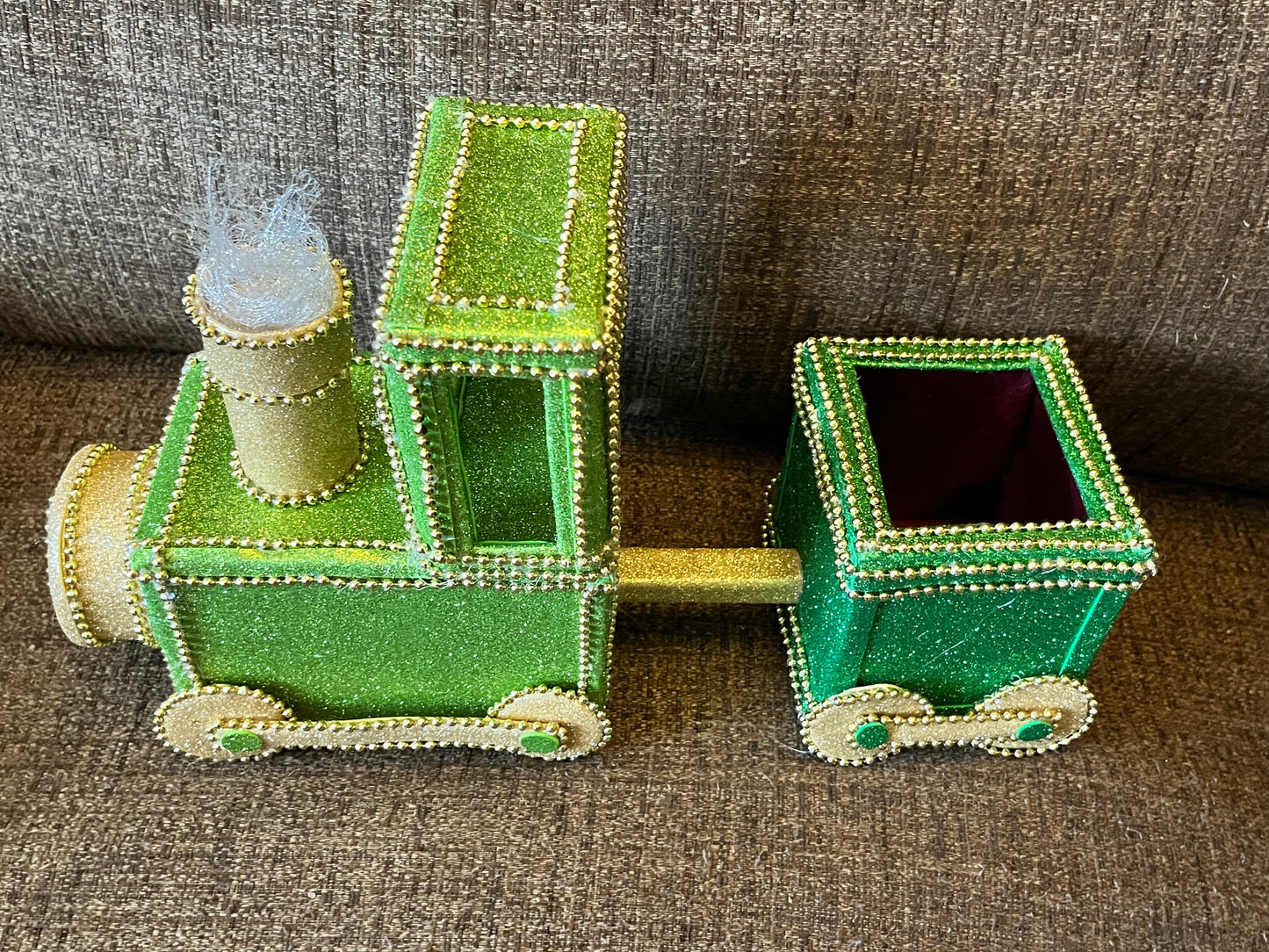 Beaded Train & Truck Treat/Foliage Holder